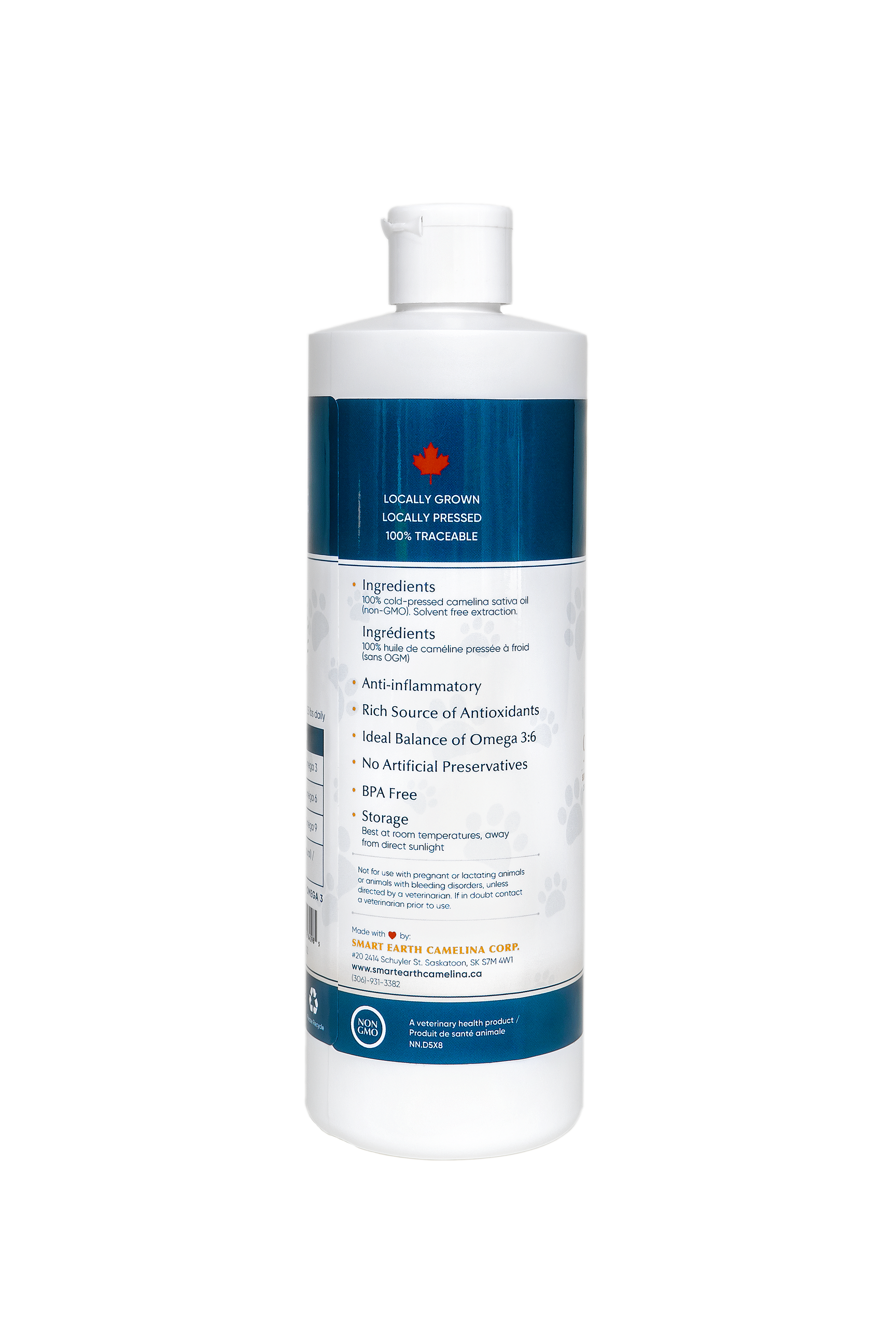 Side of Smart Earth Premium Camelina Oil for Dogs & Cats bottle displaying ingredients and benefits.