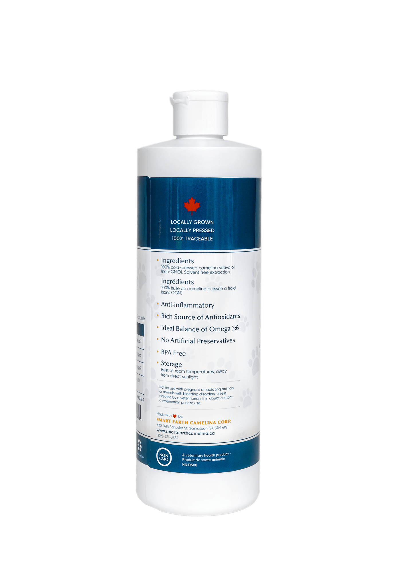 Side of Smart Earth Premium Camelina Oil for Dogs & Cats bottle displaying ingredients and benefits.
